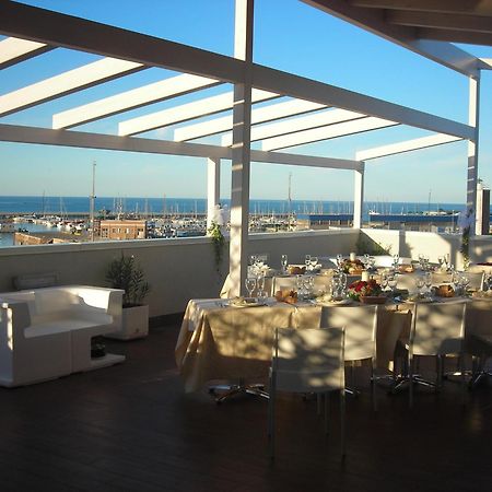 Hotel Astoria à Pesaro Extérieur photo