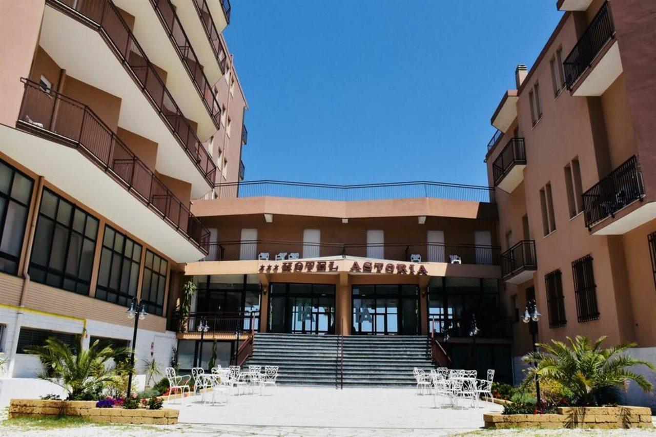 Hotel Astoria à Pesaro Extérieur photo