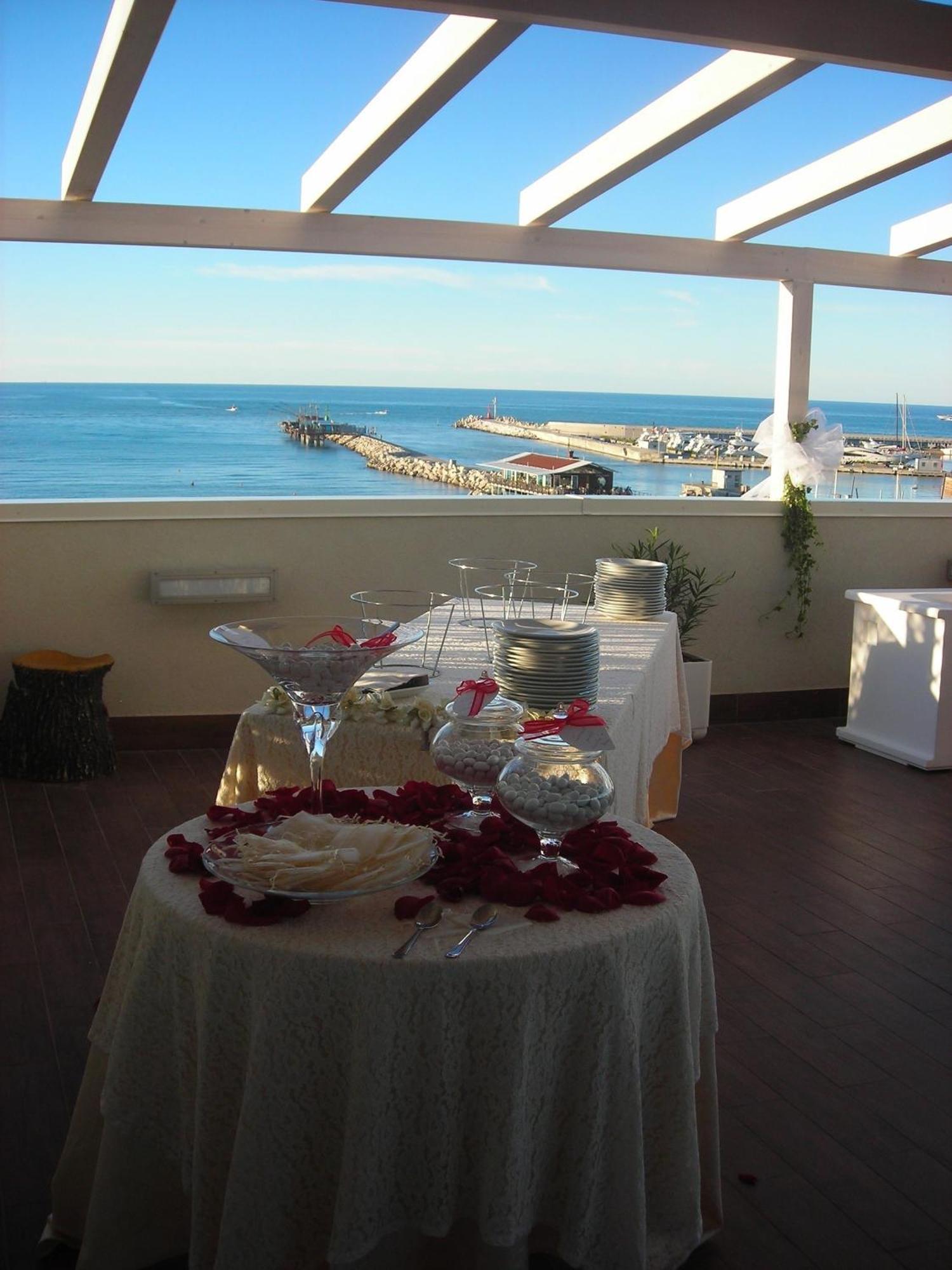 Hotel Astoria à Pesaro Extérieur photo