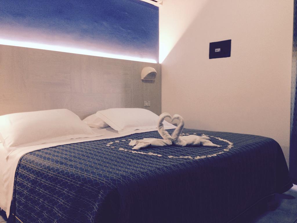 Hotel Astoria à Pesaro Extérieur photo