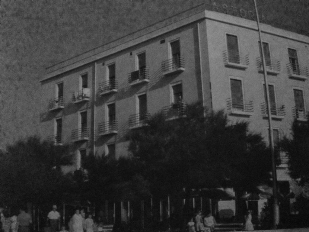 Hotel Astoria à Pesaro Extérieur photo