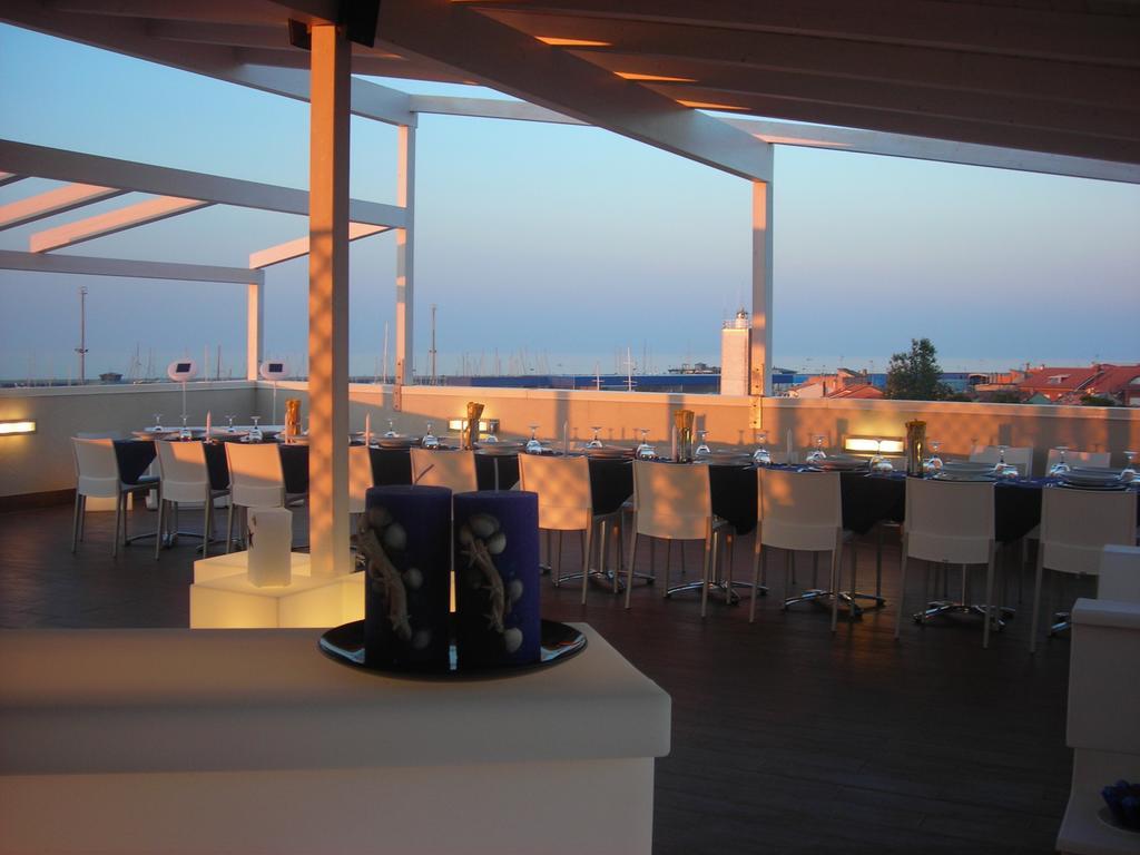 Hotel Astoria à Pesaro Extérieur photo