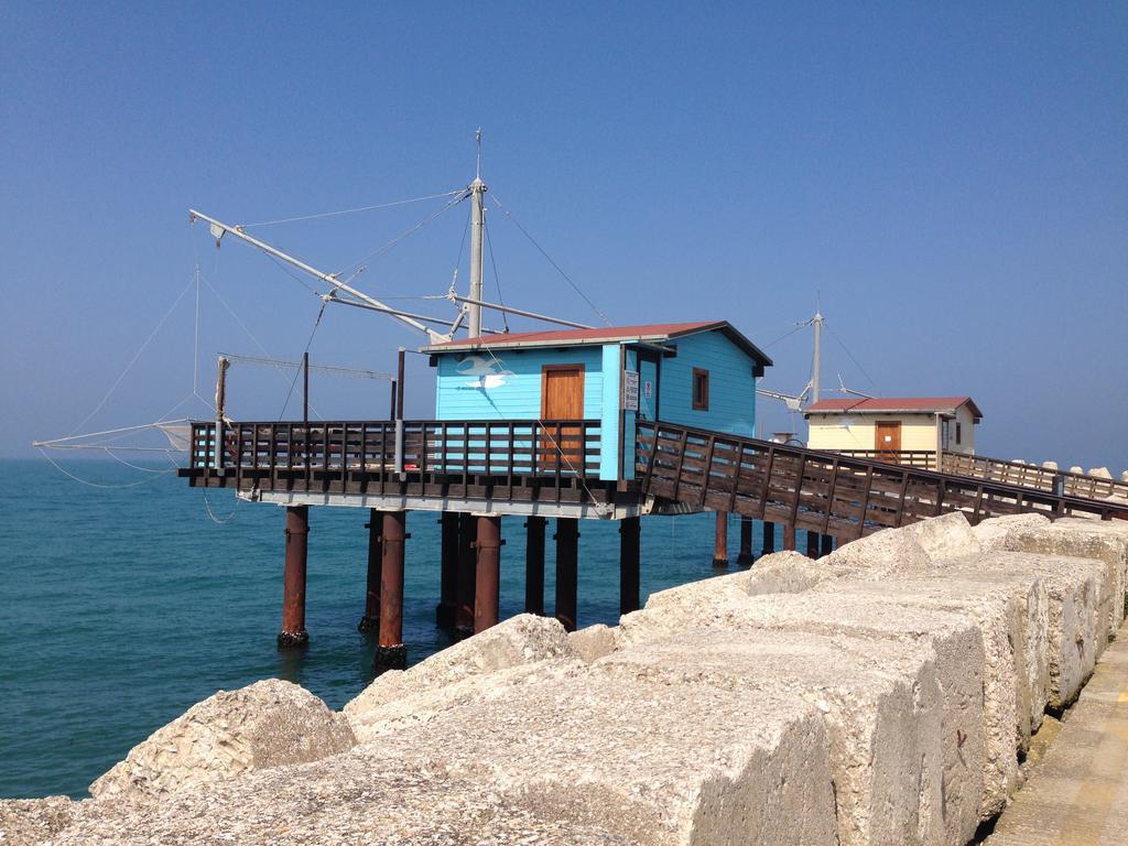 Hotel Astoria à Pesaro Extérieur photo